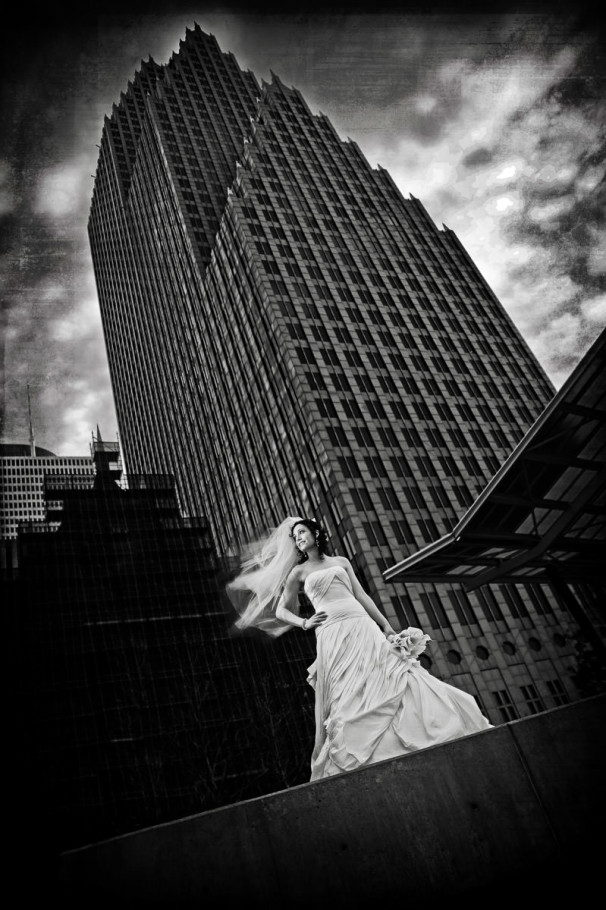 houston downtown skyline black and white bridal portrait by steve lee photography