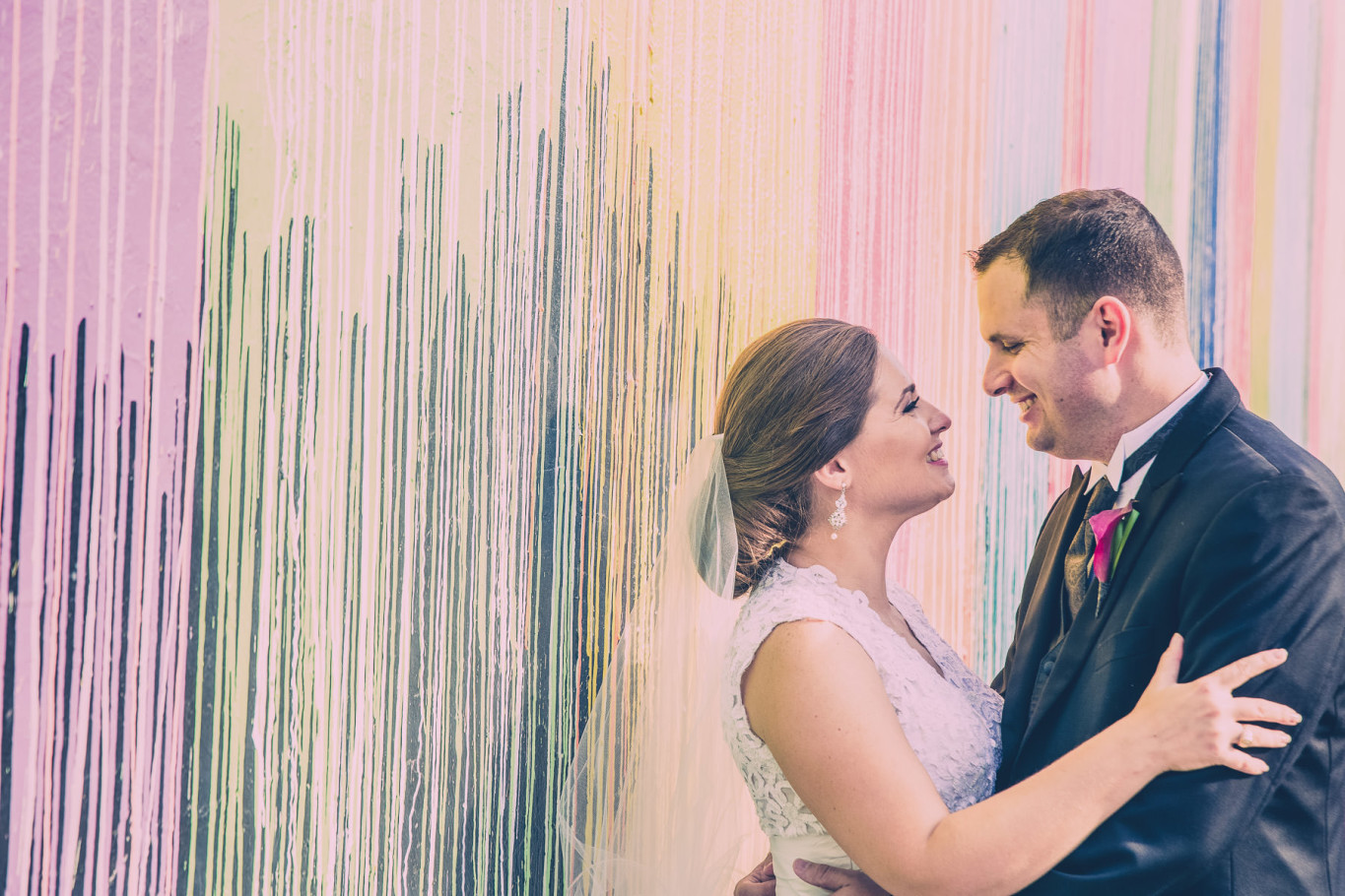 houston wedding biscuit painted wall bride and groom by steve lee photography