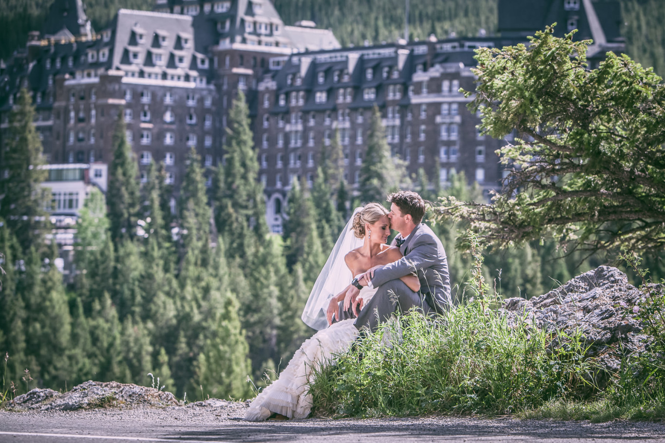 banff fairmont canada wedding by steve lee photography bride and groom portrait