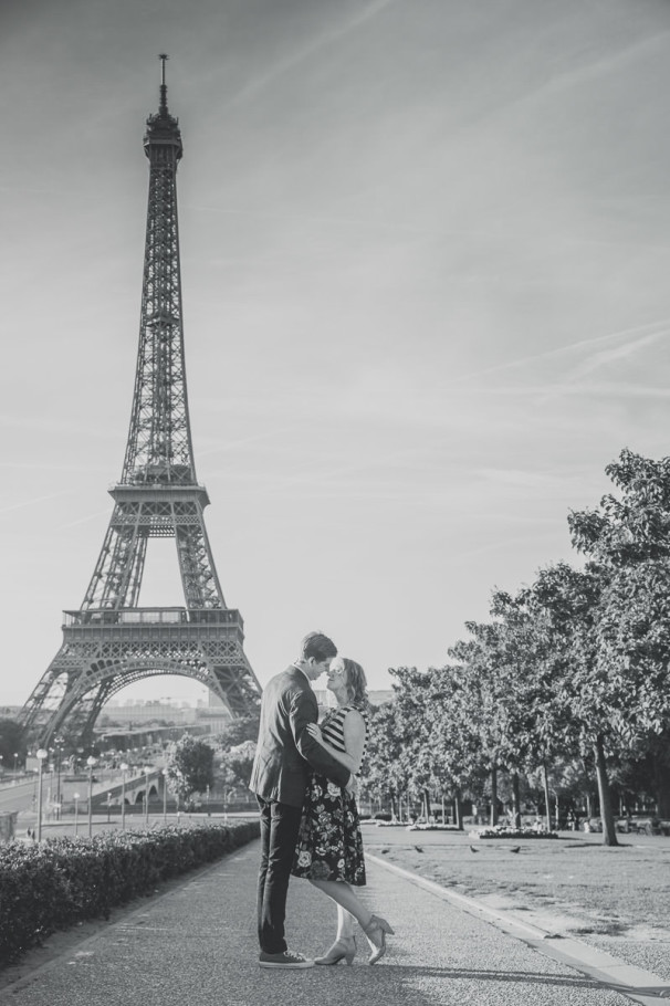 Paris engagement by steve lee photography eiffel tower