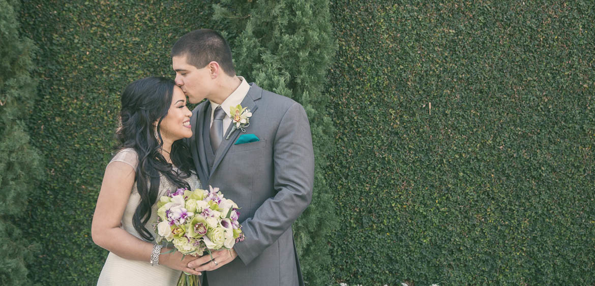 JANNEY Houston Wedding at the Bell Tower on 34th ivy wall couple portrait by Steve Lee Photography